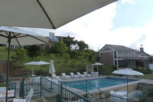 Hostal Miravalle Suites