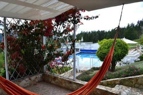 Hostal Miravalle Suites