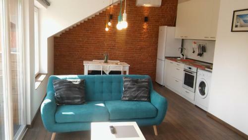 Rooftop Apartment Near Town Centre - Brand New