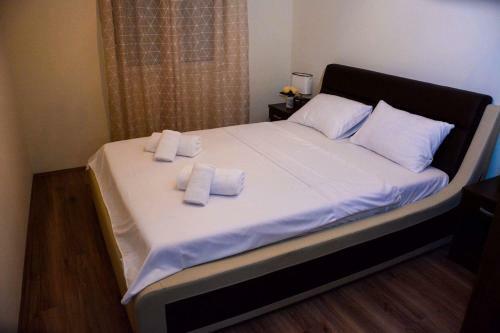 Hostal Romansa Apartments