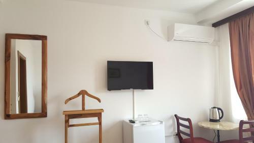 Hostal Villa Srma