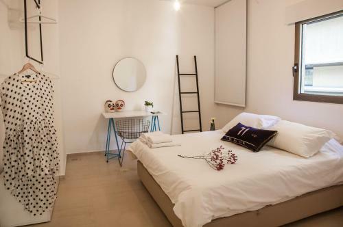 Gemmayze 1bd Apartment