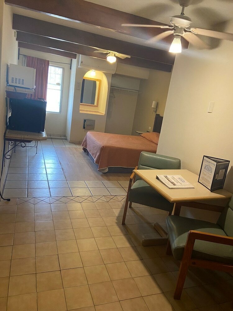 Hotel Suites Kino