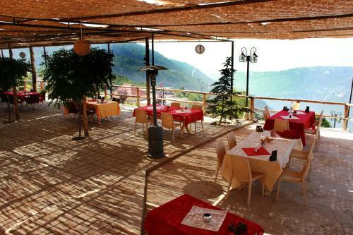 Hostal Ch�teau Sainte-andr�e
