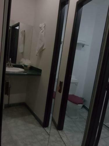 Hotel Raldos Inn