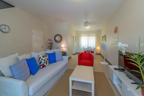 Luxury 2br Home Facing Beach W/pool Montego Bay #4