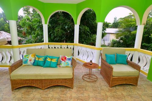 Takuma Boutique Hotel And Villa Suites