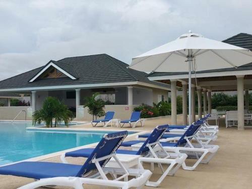 Sea Breeze Villa @ Coolshade