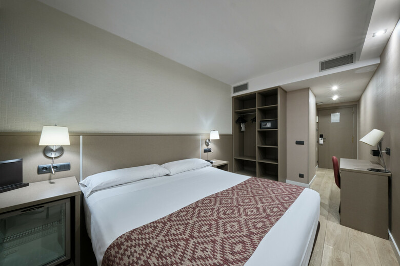 Hotel Catalonia Park G�ell