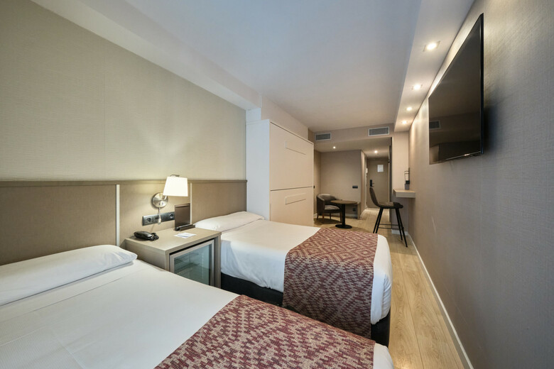 Hotel Catalonia Park G�ell