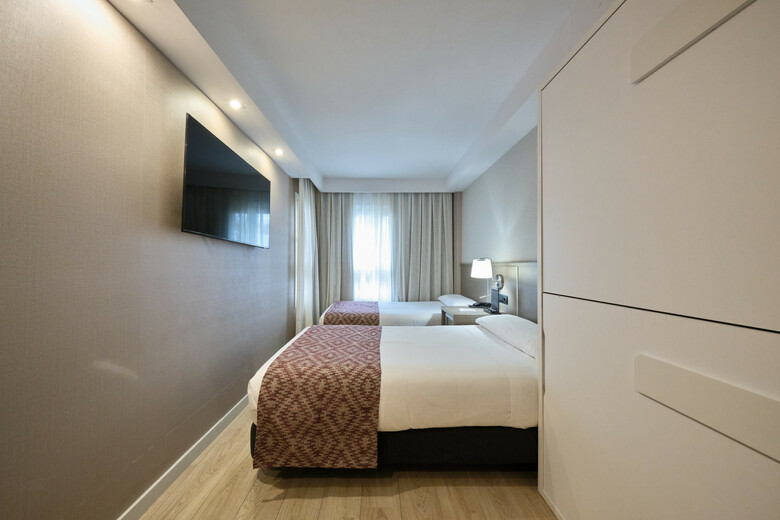Hotel Catalonia Park G�ell