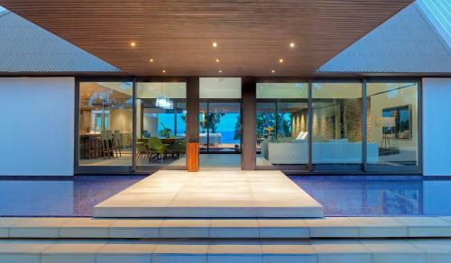 Hotel Vomo Island Resort