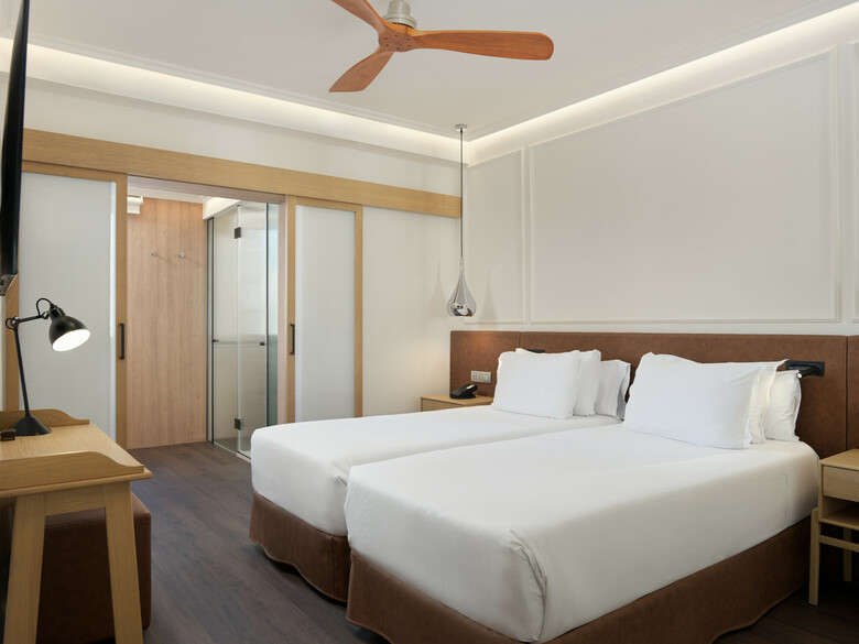 Hotel H10 Universitat