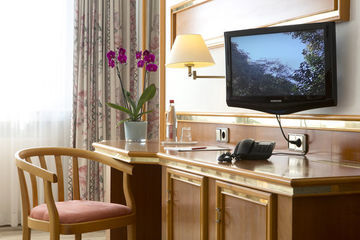 Top Hotel Airport Post(.)