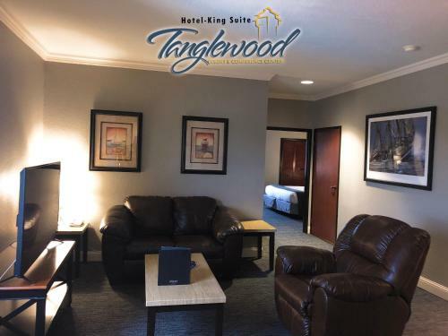 Hotel Tanglewood Resort And Conference Center