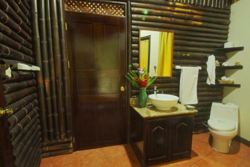Greenlagoon Arenal Waterfall Villas