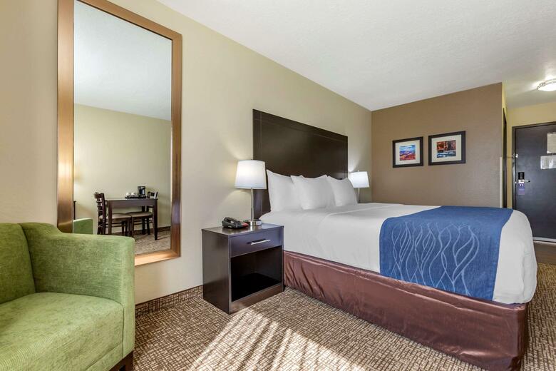 Hotel Quality Inn And Suites Surprise