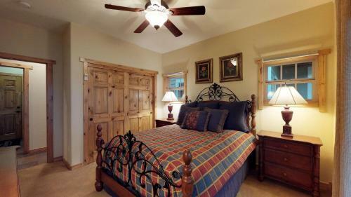 Truckee Meadows Golf Course Vacation Home - 3br/2.5ba