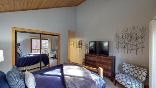 Family Mountain Chalet - 2br/2ba