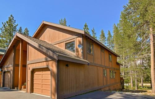 11443 Northwoods Blvd House Unit B