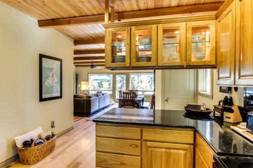 Shanti River House - Near La Pine State Park