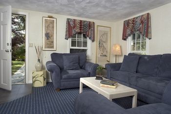 Hotel Pleasant Bay Village Resort