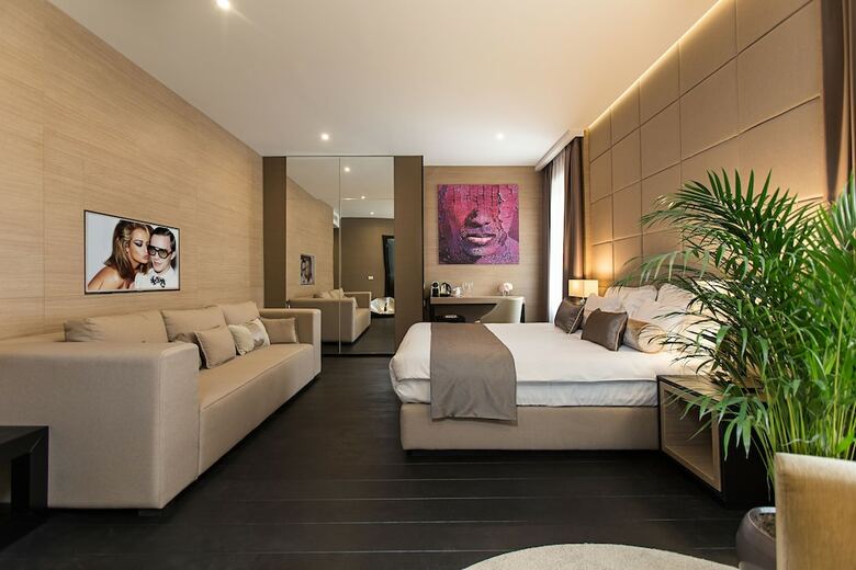 Hostal Dominic Smart & Luxury Suites - Republic Square