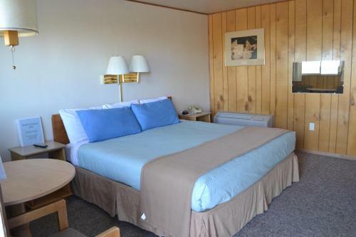 Motel White Eagle Inn & Family Lodge