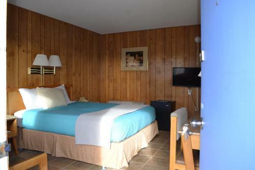 Motel White Eagle Inn & Family Lodge
