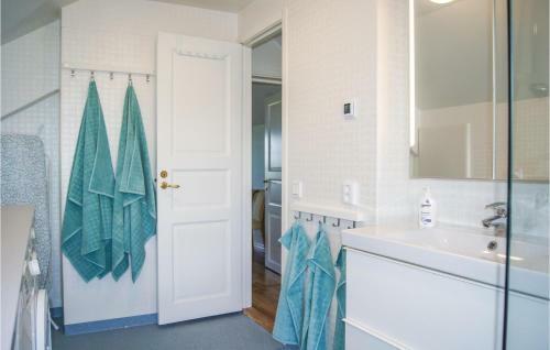 Three-bedroom Holiday Home In Lackeby