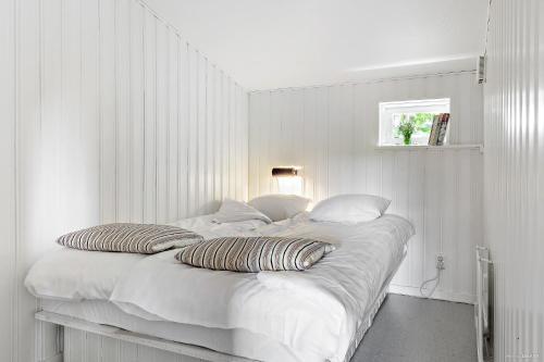 First Camp M�lle-h�gan�s