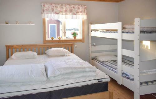 Three-bedroom Holiday Home In Torhamn