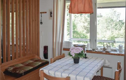 Three-bedroom Holiday Home In Granna