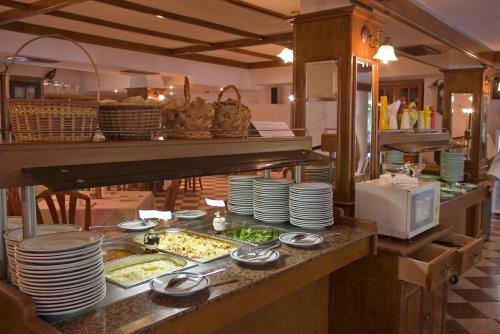 Hotel Estreya Palace