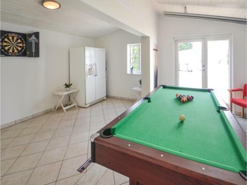 Eight-bedroom Holiday Home In Ebeltoft