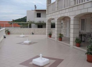 Aparthotel Villa Curic