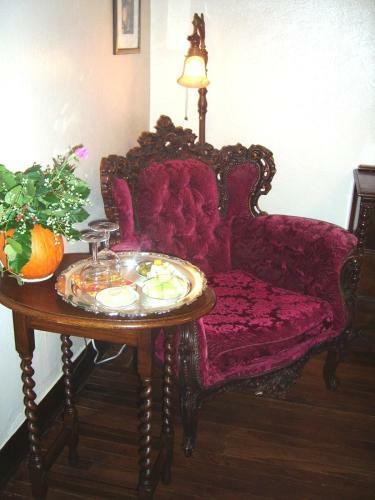Alla's Historical Bed And Breakfast, Spa And Cabana