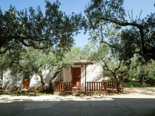 Sun-drenched Estate Close To Sciacca Just 7km From The Beach
