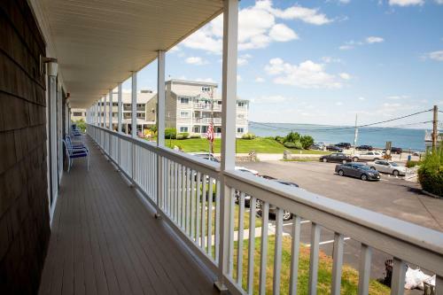 Ocean Rose Motel - Narragansett