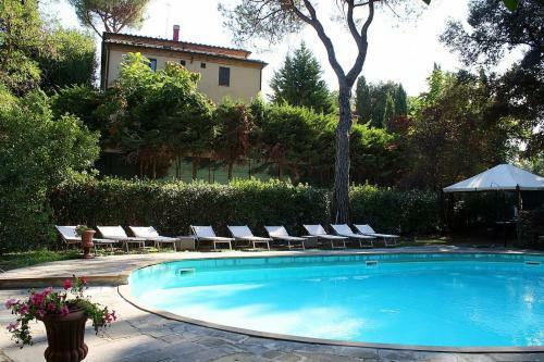 Dolciano Villa Sleeps 4 Pool Wifi