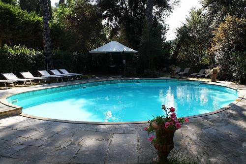 Dolciano Villa Sleeps 4 Pool Wifi