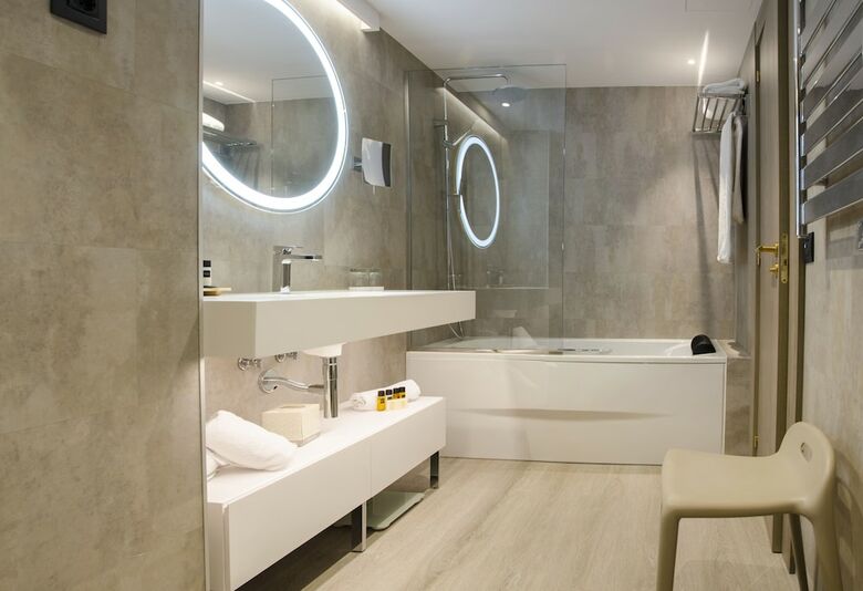 Grand Plaza Hotel & Wellness