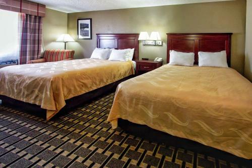 Hotel Econolodge Inn & Suites