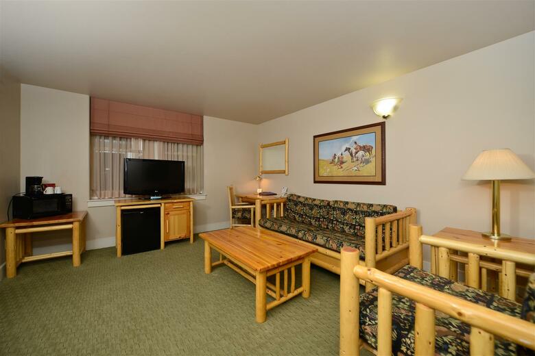 Best Western Plus Plaza Hotel