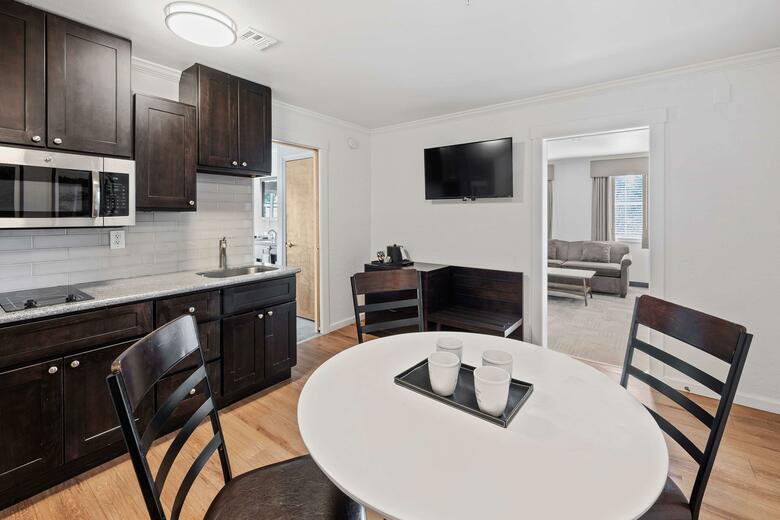Hotel Best Western Plus Wesley Inn & Suites