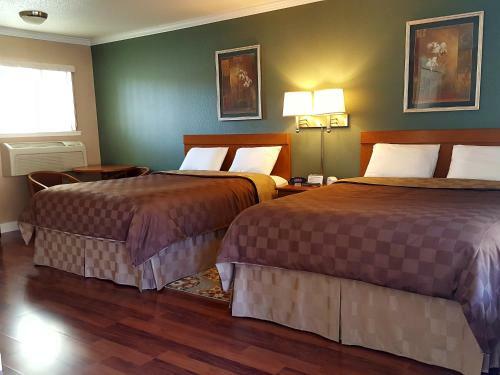 Maple Leaf Motel