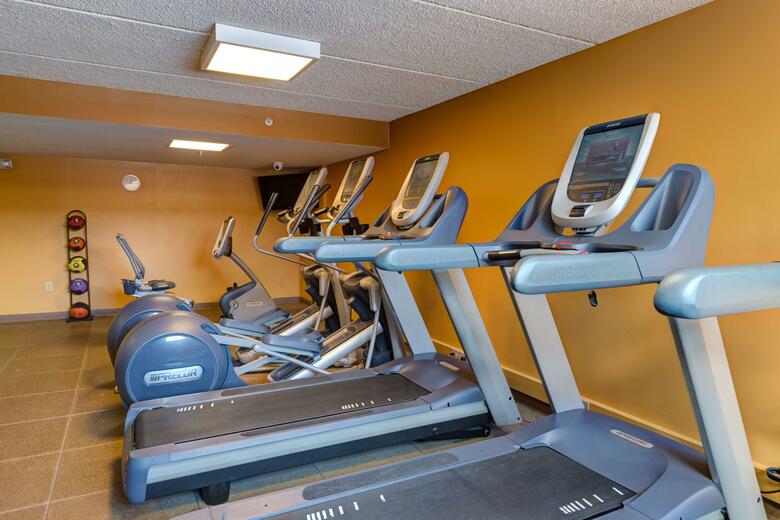Hotel Doubletree By Hilton Akron Fairlawn