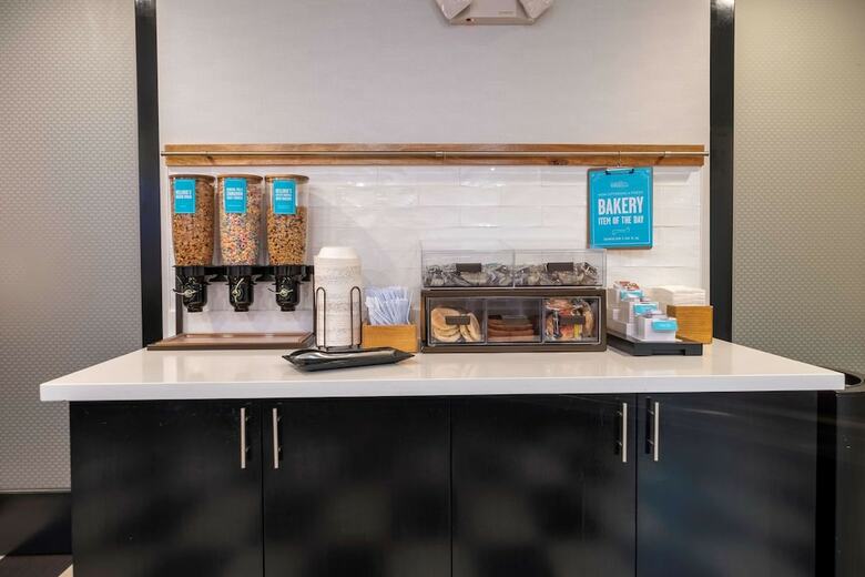 Hotel Hampton Inn & Suites Dupont