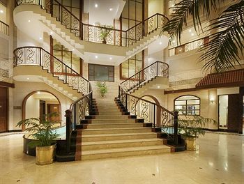 Hotel The Lagoona Resort