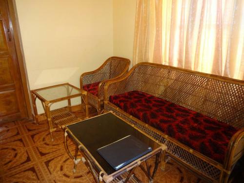 Hotel Deshadan Cliff & Beach Resort,varkala